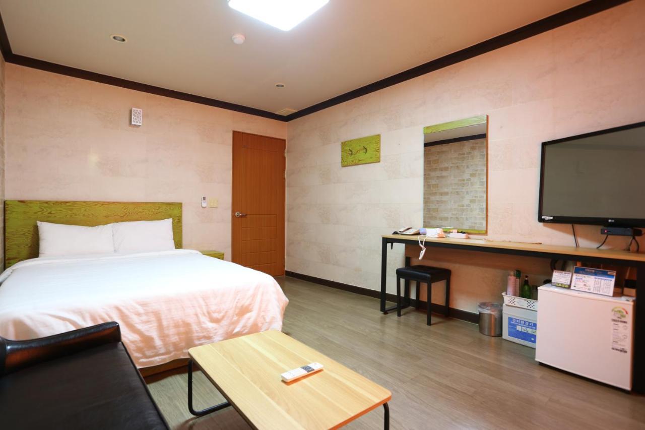 Time Motel Gangneung Eksteriør billede